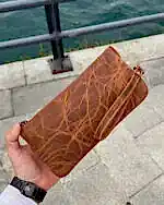 Created with RNI Films app. Preset ‘None’ Eskitme Deri El Tutamaçlı Çanta Fındık Renk 2029