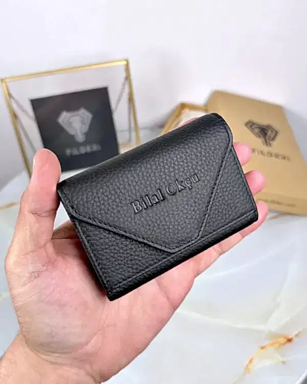 Siyah Akordiyon Kartlık