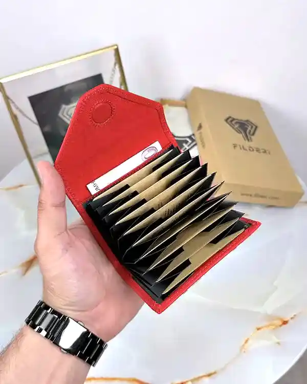 Akordiyon Kartlık Kırmızı Renk Hakiki Deri 2063