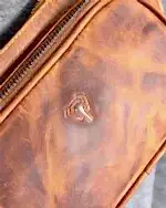 Created with RNI Films app. Profile ‘None’ Hakiki Deri Çapraz Çanta Cross Body Çanta - Fındık - 2085