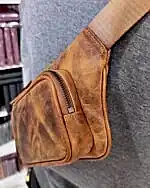 Created with RNI Films app. Profile ‘None’ Hakiki Deri Çapraz Çanta Cross Body Çanta - Fındık - 2085