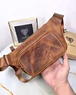 Created with RNI Films app. Profile ‘None’ Hakiki Deri Çapraz Çanta Cross Body Çanta - Fındık - 2085