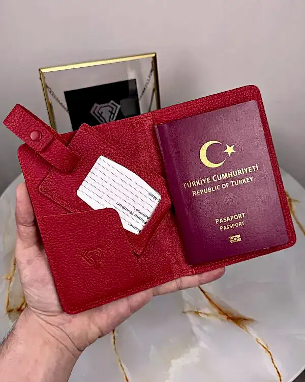 Pasaport Kabı ve Valiz Etiketi Hakiki Deri 2038 - Kırmızı