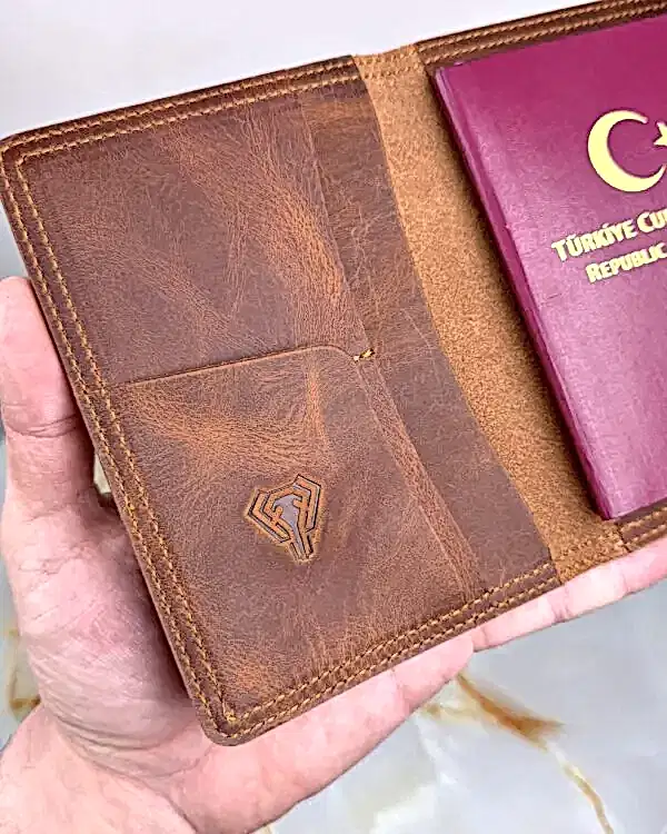 Pasaport Kabı ve Valiz Etiketi Hakiki Deri 2038 - Fındık