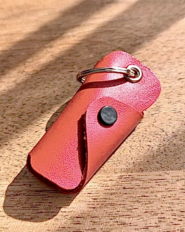 Hakiki Deri Minimal Tasarım Anahtarlık 2094 - Kırmızı