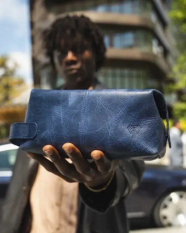 El Çantası Hakiki Deri Lacivert Renk 2057