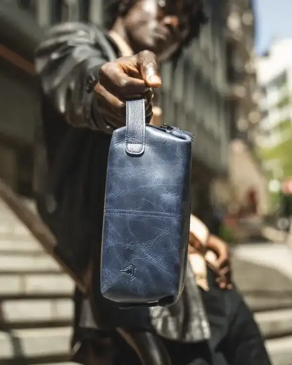 El Çantası Hakiki Deri Lacivert Renk 2057