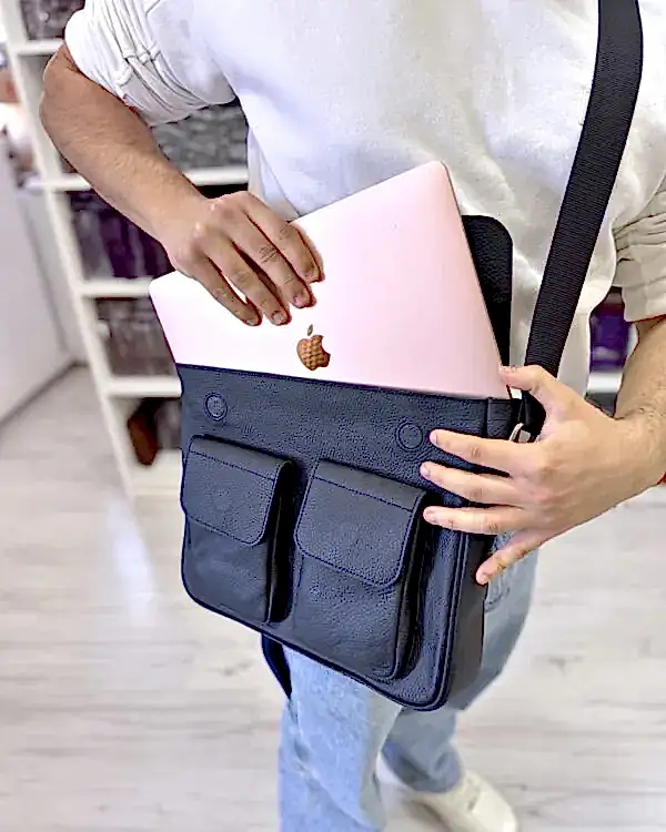 Postacı Çanta Askılı Hakiki Deri Siyah Renk 2059