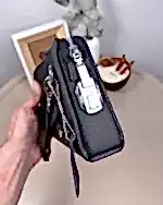 Created with RNI Films app. Profile 'None' Şifreli Erkek El Çantası – Hakiki Deri Mat Siyah | 2105