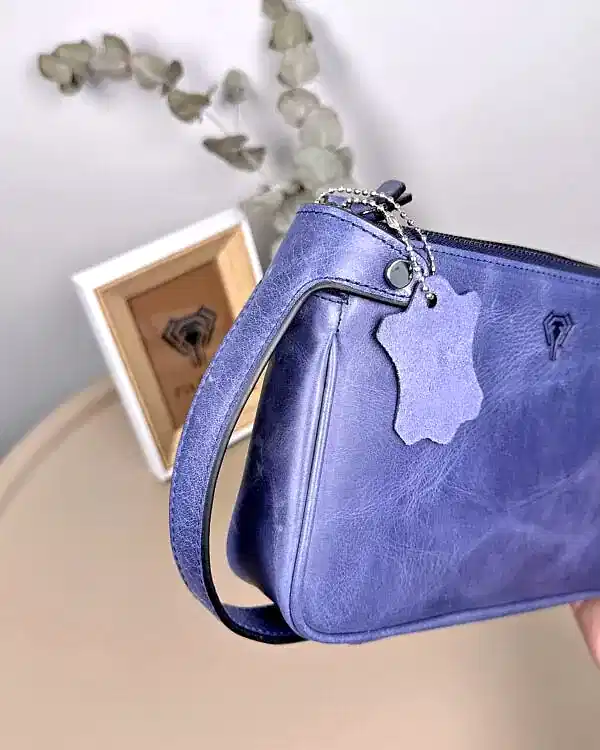 Erkek El Çantası – Lacivert Hakiki Deri, El Tutmalı | 2101