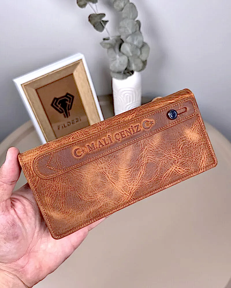 Telefon Bölmeli Cüzdan Hakiki Deri – El Tutamaçlı Fındık Renk | 2028