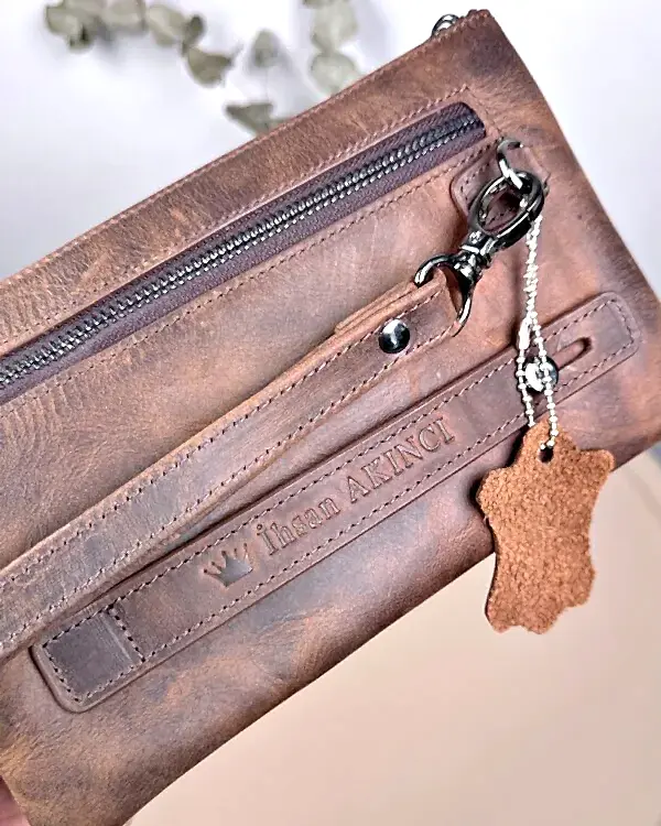 Erkek El Çantası – Eskitme Kahve Hakiki Deri | 2113