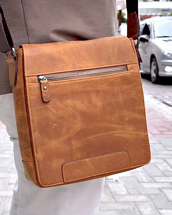 Askılı Erkek Çanta – Taba Hakiki Deri, Askı Kayışlı | 2111