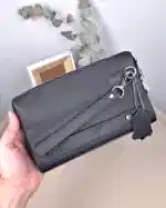 Created with RNI Films app. Profile 'None' Şifreli Erkek El Çantası – Hakiki Deri Mat Siyah | 2105