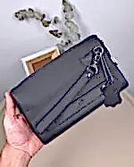 Created with RNI Films app. Profile 'None' Şifreli Erkek El Çantası – Hakiki Deri Mat Siyah | 2105