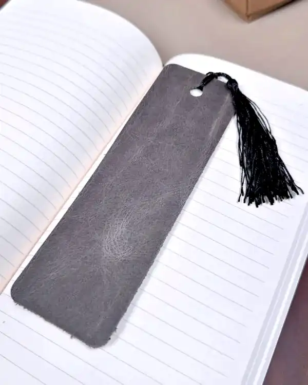 Hakiki Deri Kitap Ayracı – Gri Renk