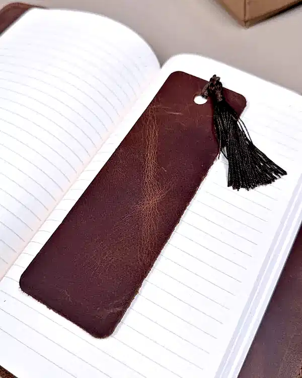 Hakiki Deri Kitap Ayracı – Fındık Renk