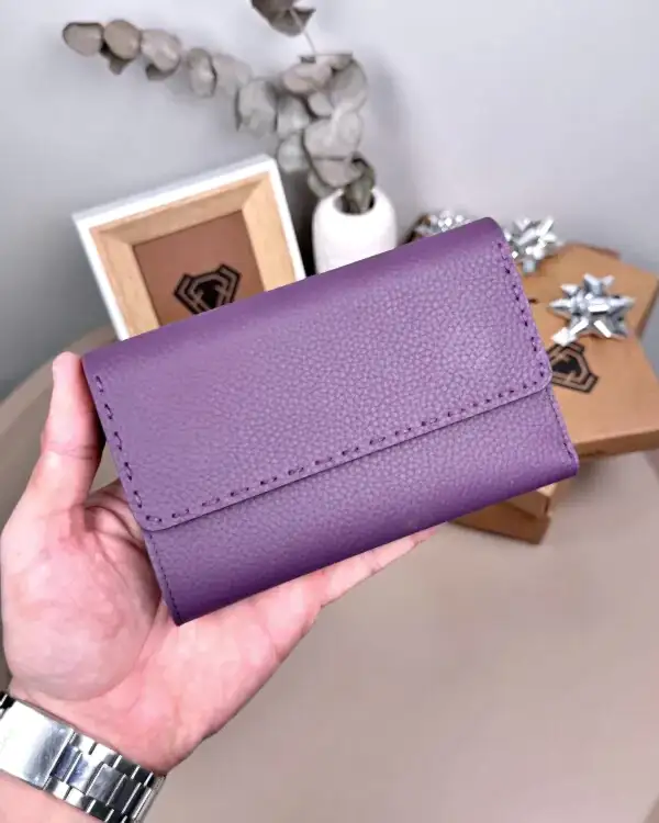 Kadın Cüzdan – Süs Dikişli Mor Guti Hakiki Deri | 2095