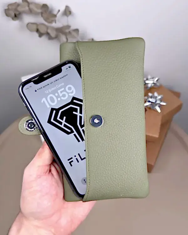 Telefon Bölmeli Cüzdan – Hakiki Deri, Kartlıklı, Yeşil | 2134