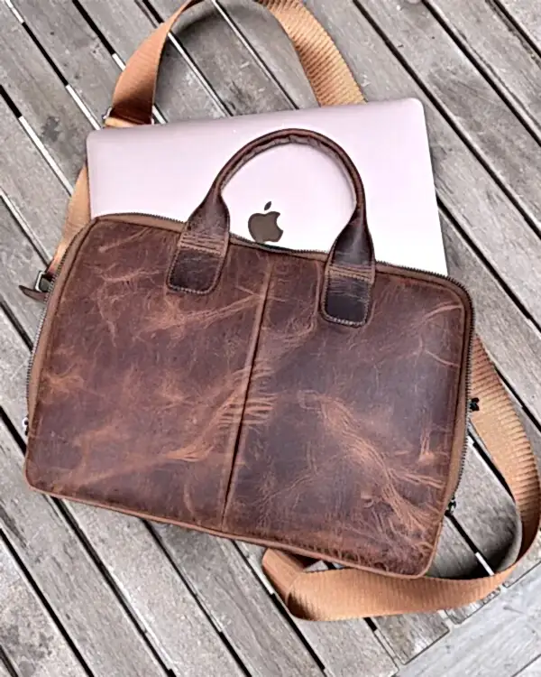 Deri Laptop Evrak Çantası – Hakiki Deri, 13 İnç, Fındık | 2136